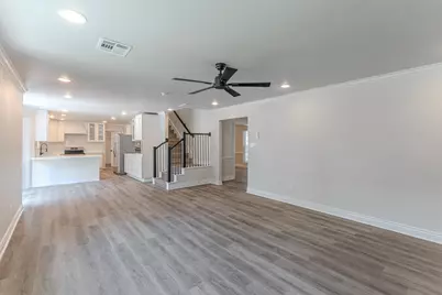 2206 Thousand Pines Drive, Kingwood, TX 77339 - Photo 8