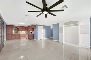 909 18th St, San Leon, TX 77539 - Photo 18