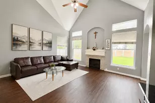 8418 Manassas Ln, Houston, TX 77083 - Photo 2
