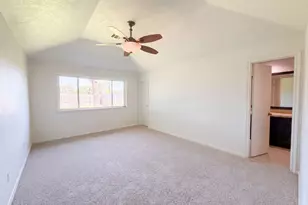 4750 Backenberry Dr, Friendswood, TX 77546 - Photo 4