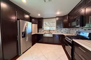 4750 Backenberry Dr, Friendswood, TX 77546 - Photo 2