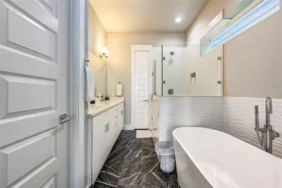 2107 Engelmohr Street #B, Houston, TX 77054 - Photo 6