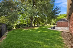 2519 E Pebble Beach Dr, Missouri City, TX 77459 - Photo 36