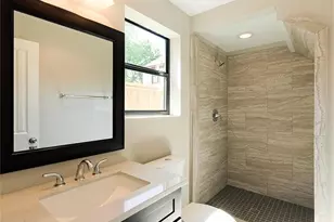 2805 Blodgett St, Houston, TX 77004 - Photo 18