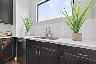 2805 Blodgett St, Houston, TX 77004 - Photo 30