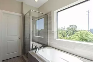 2805 Blodgett St, Houston, TX 77004 - Photo 10