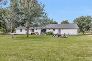 21251 Old River Rd, Washington, TX 77880 - Photo 18