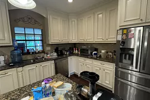 7824 Pecan Forest Ln, Baytown, TX 77521 - Photo 8