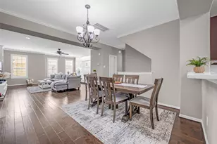 8118 Stoneyway Dr, Houston, TX 77040 - Photo 2