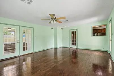 913 Cannan Drive, Angleton, TX 77515 - Photo 20