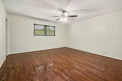 913 Cannan Drive, Angleton, TX 77515 - Photo 16