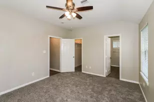 4966 N Cancun Dr, Houston, TX 77045 - Photo 10