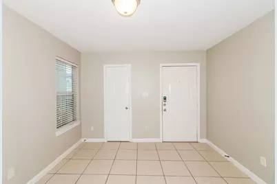 4966 N Cancun Drive, Houston, TX 77045 - Photo 6