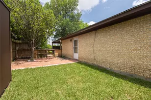 4324 Spring Valley Rd, Houston, TX 77041 - Photo 10