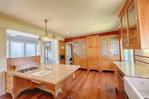 350 N Madison St, La Grange, TX 78945 - Photo 28