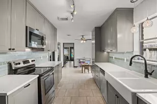 810 Hidden Canyon Rd, Katy, TX 77450 - Photo 12