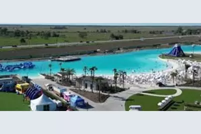 2425 East Heritage Drive, Dayton, TX 77535 - Photo 30