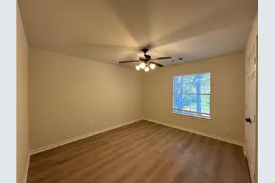 34 Montfair Park Circle, The Woodlands, TX 77382 - Photo 12