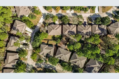 82 W Twinvale Loop, Conroe, TX 77384 - Photo 4