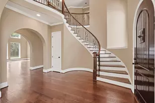 6139 Logan Creek Ln, Sugar Land, TX 77479 - Photo 8