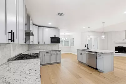 10903 Holly Springs Drive, Houston, TX 77042 - Photo 2