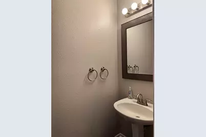 606 Oak Berry Drive, Kemah, TX 77565 - Photo 12