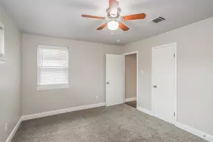 10819 Sagewind Dr, Houston, TX 77089 - Photo 8
