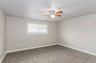 10819 Sagewind Dr, Houston, TX 77089 - Photo 6