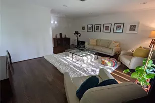 1202 Shadeland Dr, Houston, TX 77043 - Photo 10