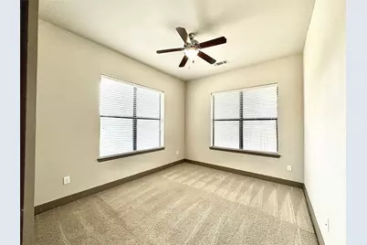 2033 S Gessner Road #2108, Houston, TX 77063 - Photo 8
