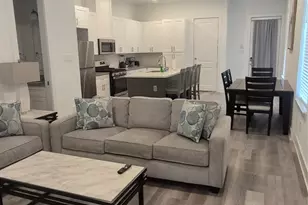 221 Oriole St, Houston, TX 77018 - Photo 2