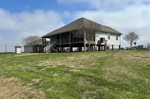 818 County Rd 792, Freeport, TX 77541 - Photo 2