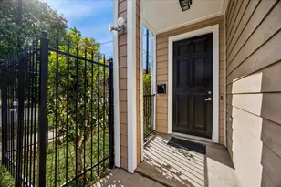 5210 Petty St, Houston, TX 77007 - Photo 1