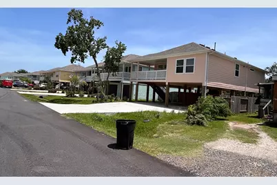 402 Bay Oaks Drive, La Porte, TX 77571 - Photo 6