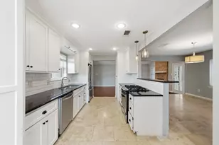2502 Hollow Hook Rd, Houston, TX 77080 - Photo 4