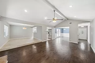 2502 Hollow Hook Rd, Houston, TX 77080 - Photo 2