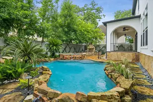 4504 Holly St, Bellaire, TX 77401 - Photo 6