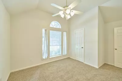 12318 Georgetown Park Court, Houston, TX 77058 - Photo 24