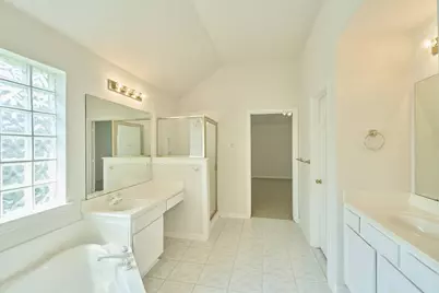 12318 Georgetown Park Court, Houston, TX 77058 - Photo 20