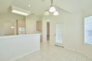 12318 Georgetown Park Ct, Houston, TX 77058 - Photo 14