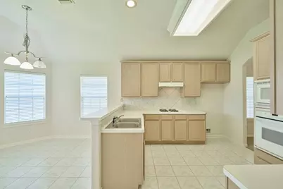 12318 Georgetown Park Court, Houston, TX 77058 - Photo 10