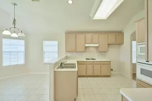 12318 Georgetown Park Ct, Houston, TX 77058 - Photo 10