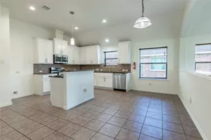 23611 Starbridge Lake Ln, Richmond, TX 77407 - Photo 2