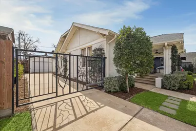 1705 California Street, Houston, TX 77006 - Photo 2