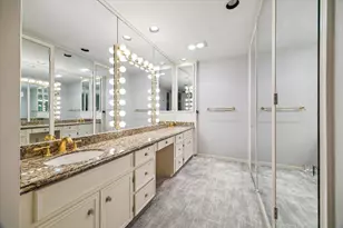 11640 Greenbay St, Bunker Hill Village, TX 77024 - Photo 28