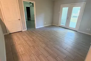 3242 Dalmatian Dr, Houston, TX 77045 - Photo 8