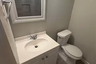3242 Dalmatian Dr, Houston, TX 77045 - Photo 10