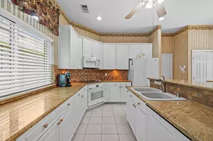 13615 Mansfield Point Ln, Houston, TX 77070 - Photo 10