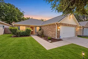 8421 Lawler St, Houston, TX 77051 - Photo 2