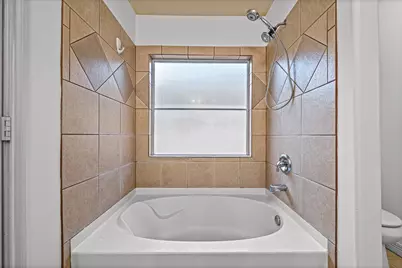 8421 Lawler Street, Houston, TX 77051 - Photo 20